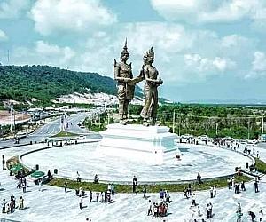 ដីទំនេរសម្រាប់លក់ (Land for sale)