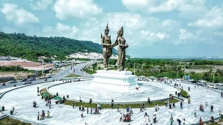 ដីទំនេរសម្រាប់លក់ (Land for sale)