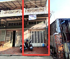 ផ្ទះល្វែងសម្រាប់លក់(Flat for Sale)