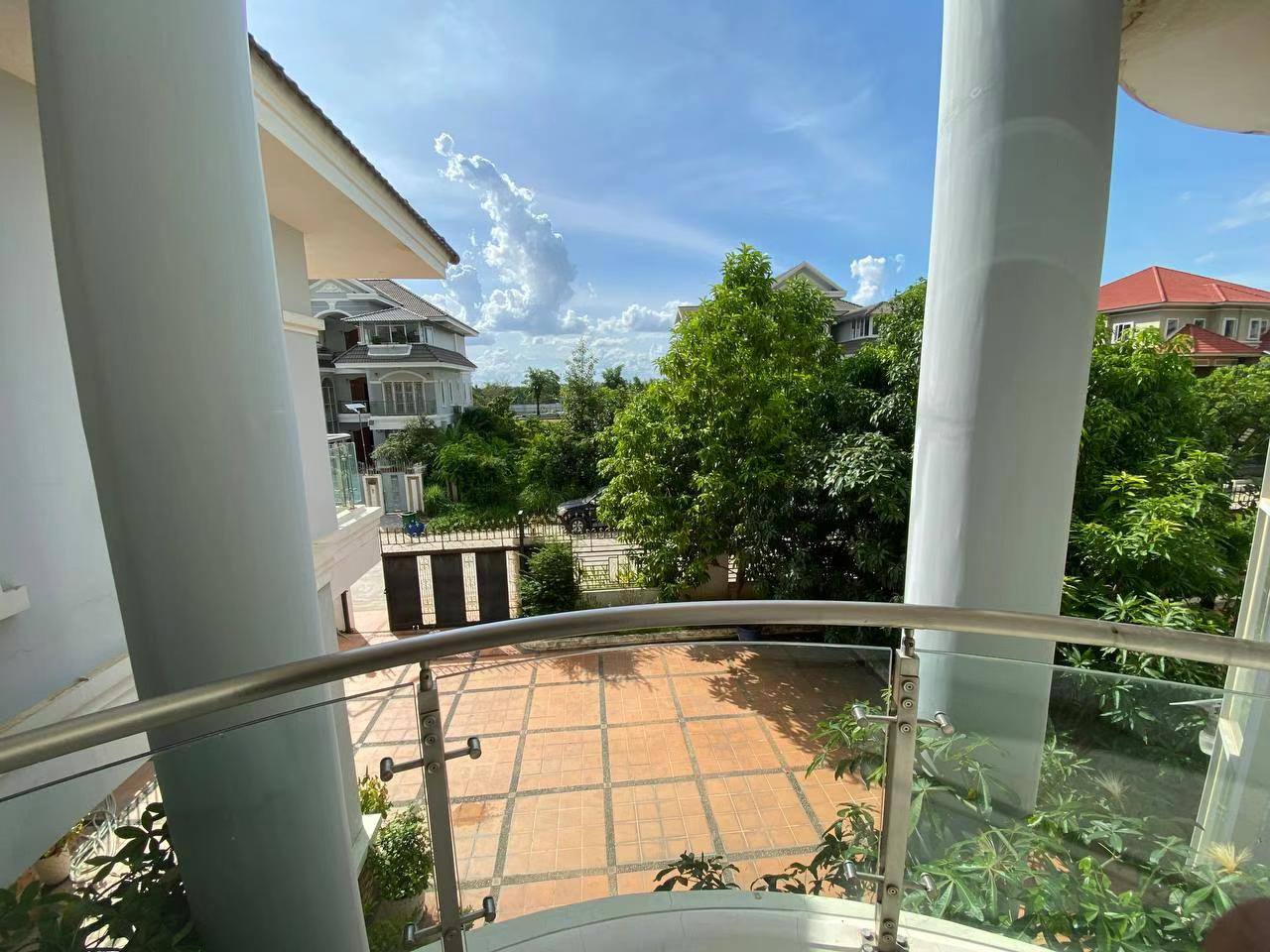 ផ្ទះលក់
