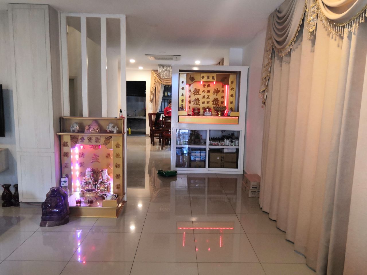 ផ្ទះវីឡាភ្លោះសម្រាប់លក់/​Semi-detached house for sale
