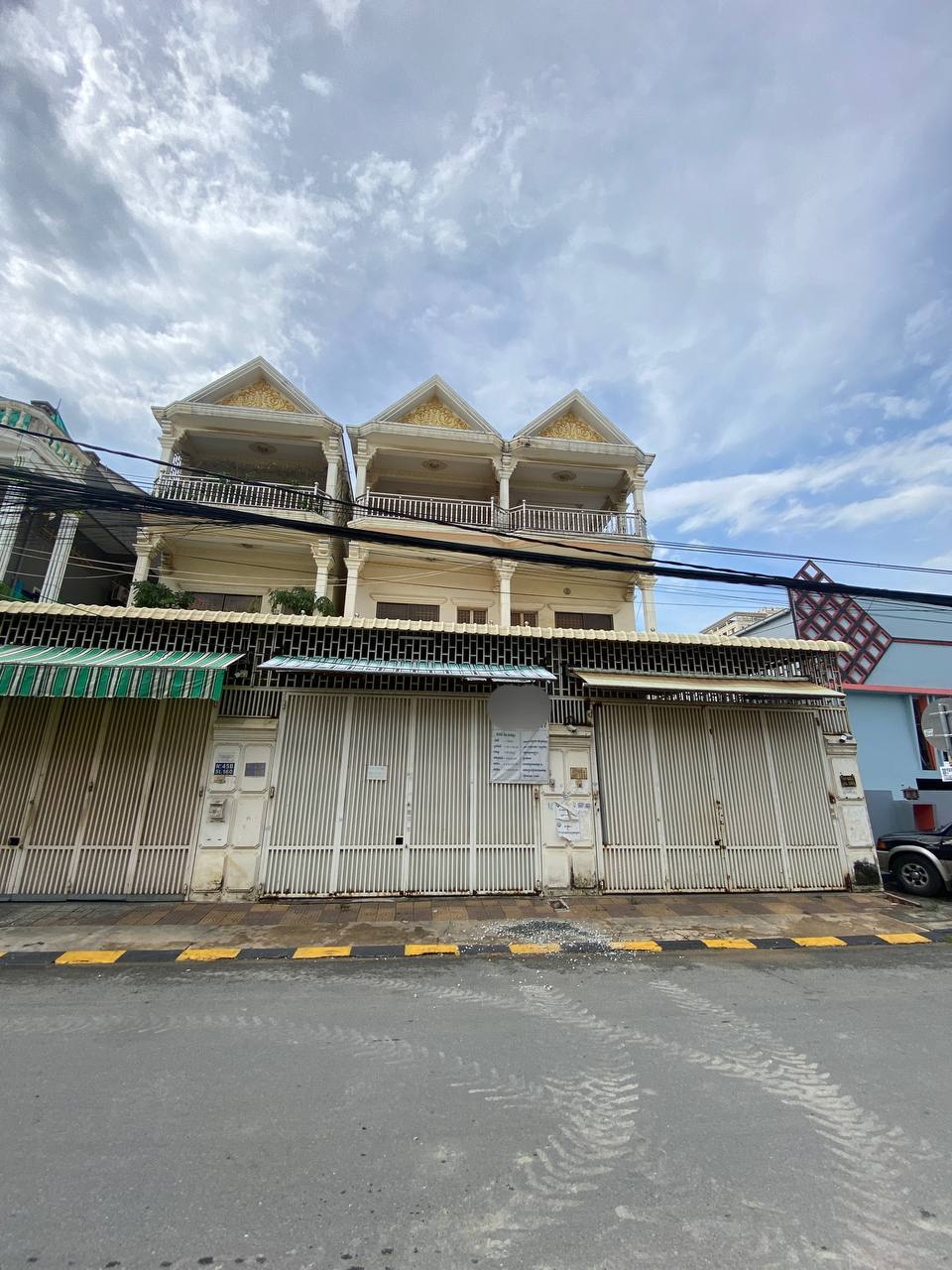 Flat for Sale