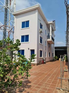 ផ្ទះជីវកម្មលក់