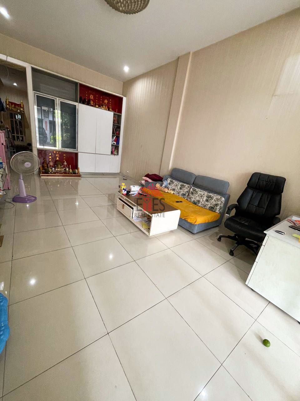 Shop house for sale
