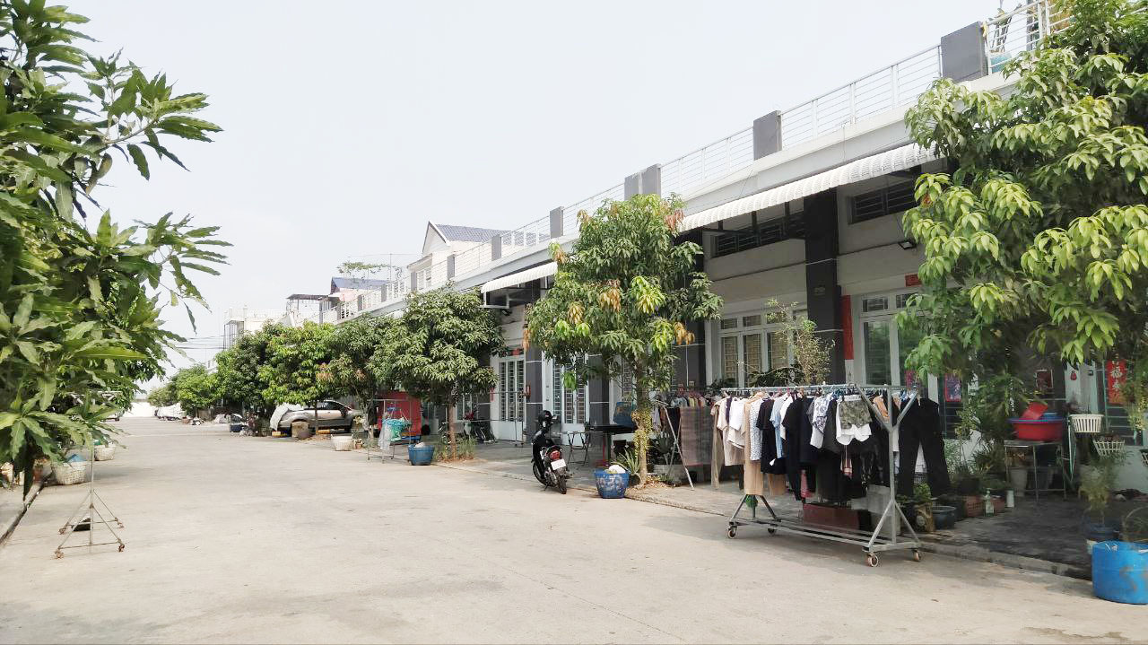ផ្ទះជីវកម្មលក់