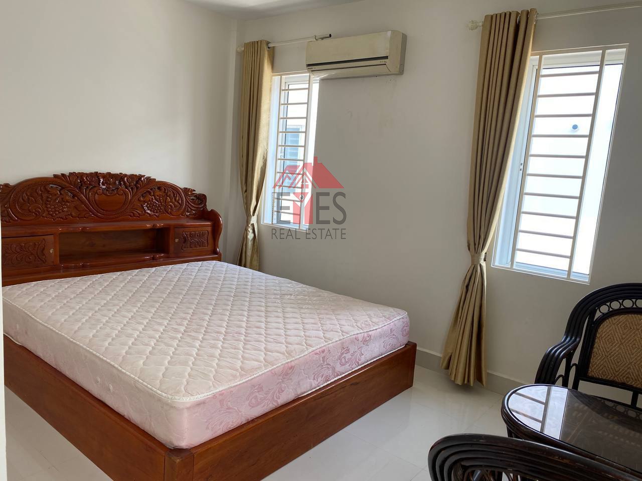 ផ្ទះល្វែងសម្រាប់​លក់