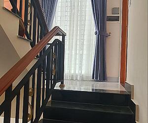 ផ្ទះអាជីវកម្ម