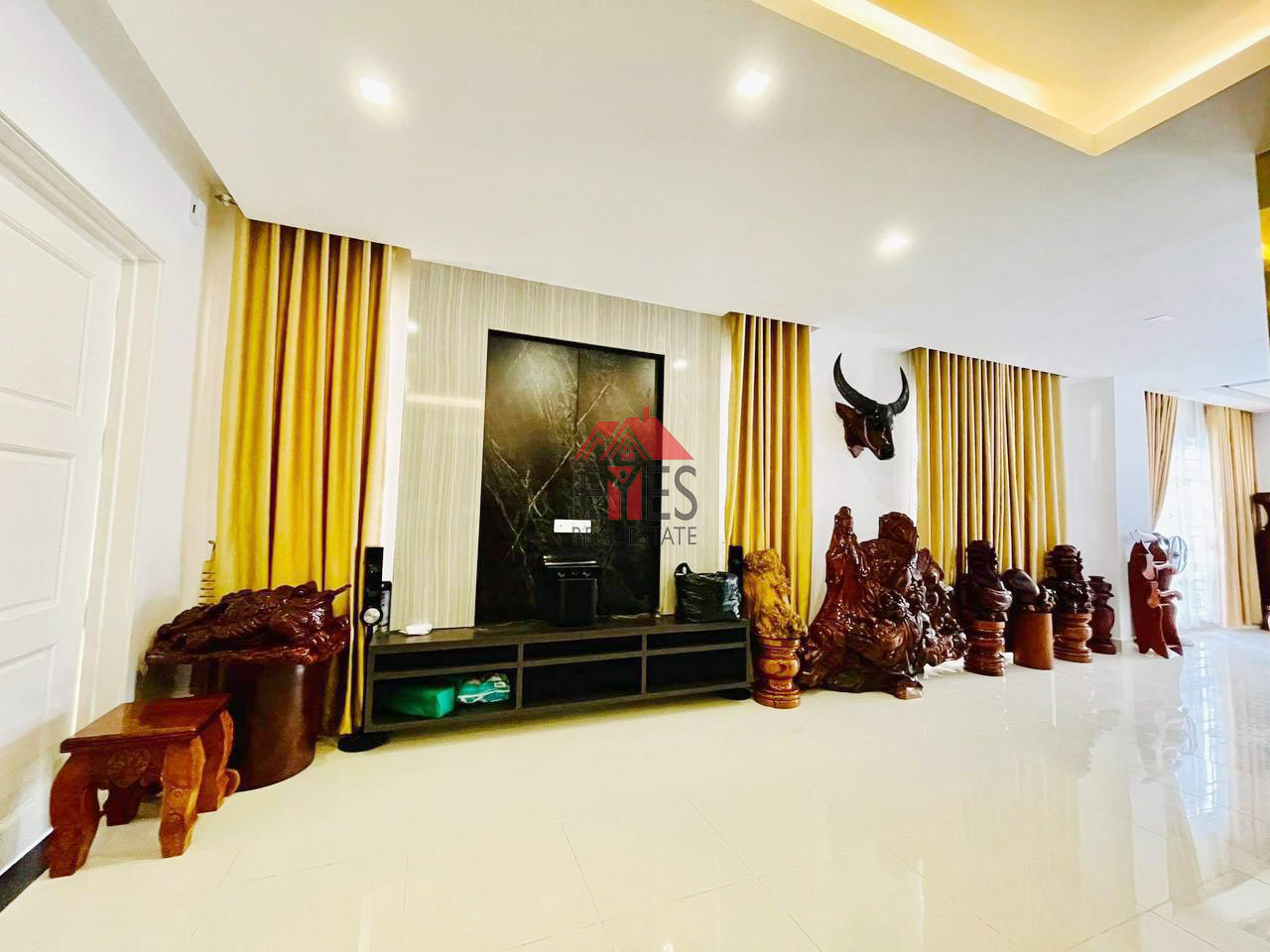 Semi-detached house for sale