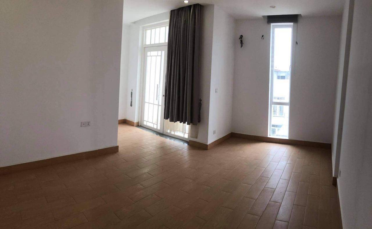ផ្ទះវីឡាកូនកាត់/ Linked-house for sale