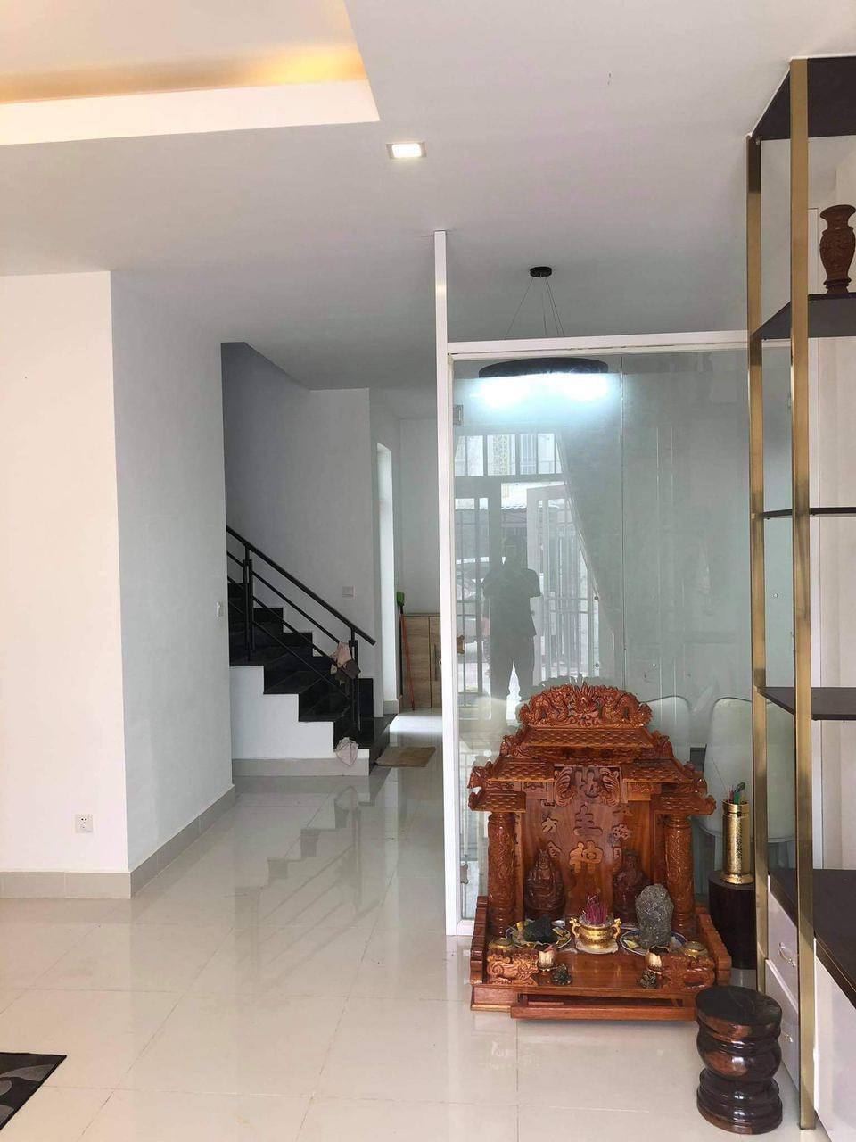 ផ្ទះវីឡាកូនកាត់/ Linked-house for sale