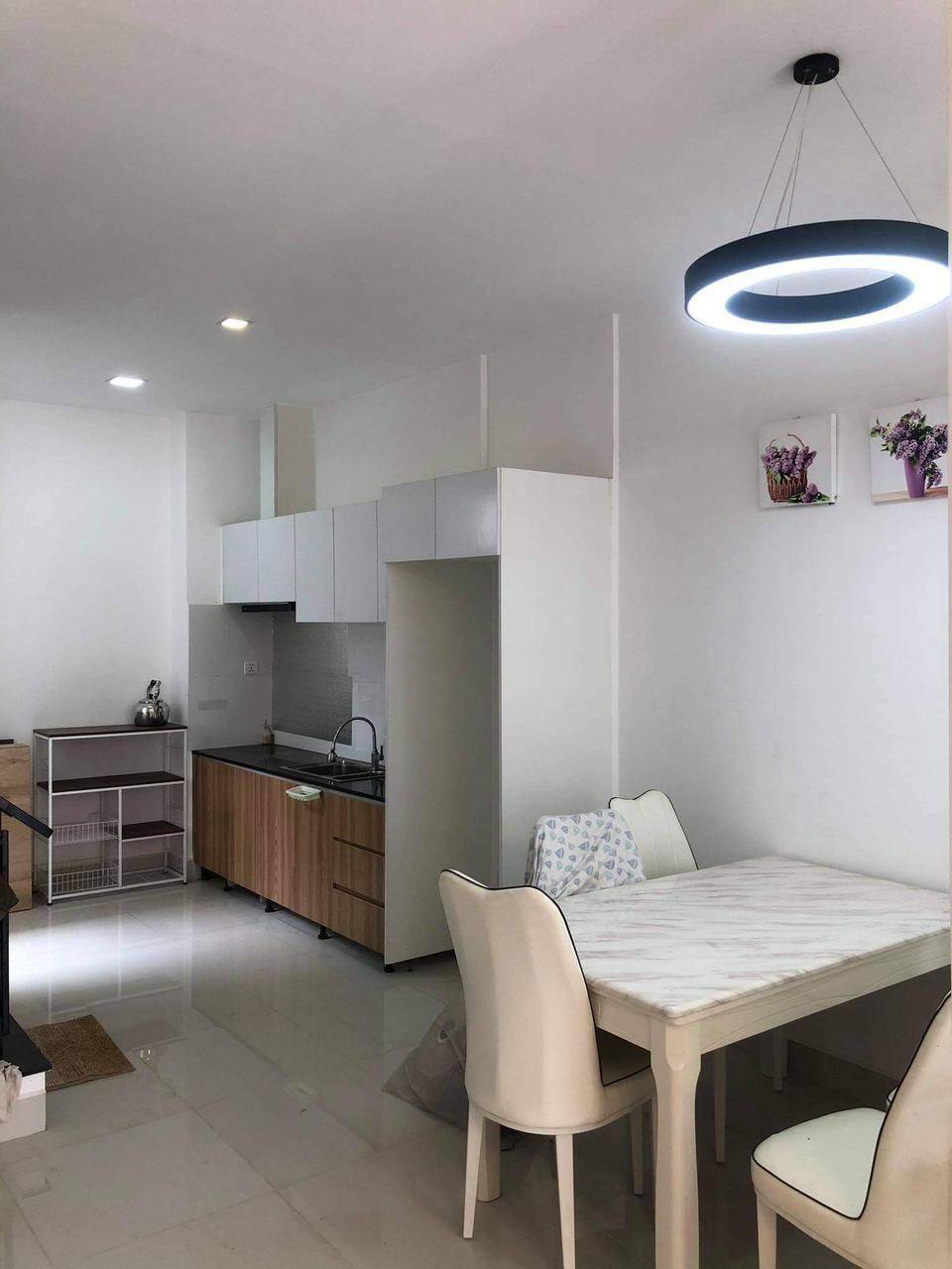ផ្ទះវីឡាកូនកាត់/ Linked-house for sale